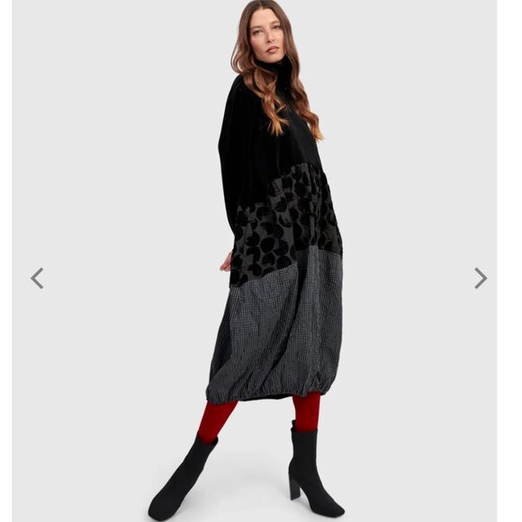 Alembika Dresses & Skirts - ALEMBIKA Vanta Cocoon Dress, Mix Black sz 2